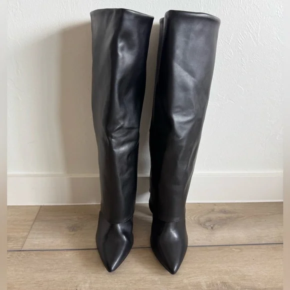 PrettyLittleThing Black Wide Fit PU Pointed Fold Over Block Heel Knee Boots - Picture 6 of 13